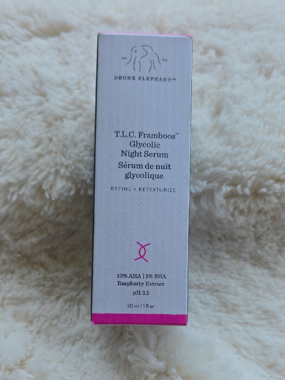Drunk Elephant T.L.C. Framboos Glycolic Night Serum - White & Pink Accents